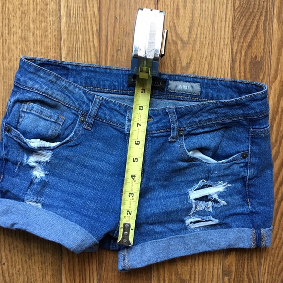 Aeropostale Distressed Shorts Size 6 - Picture 5 of 5
